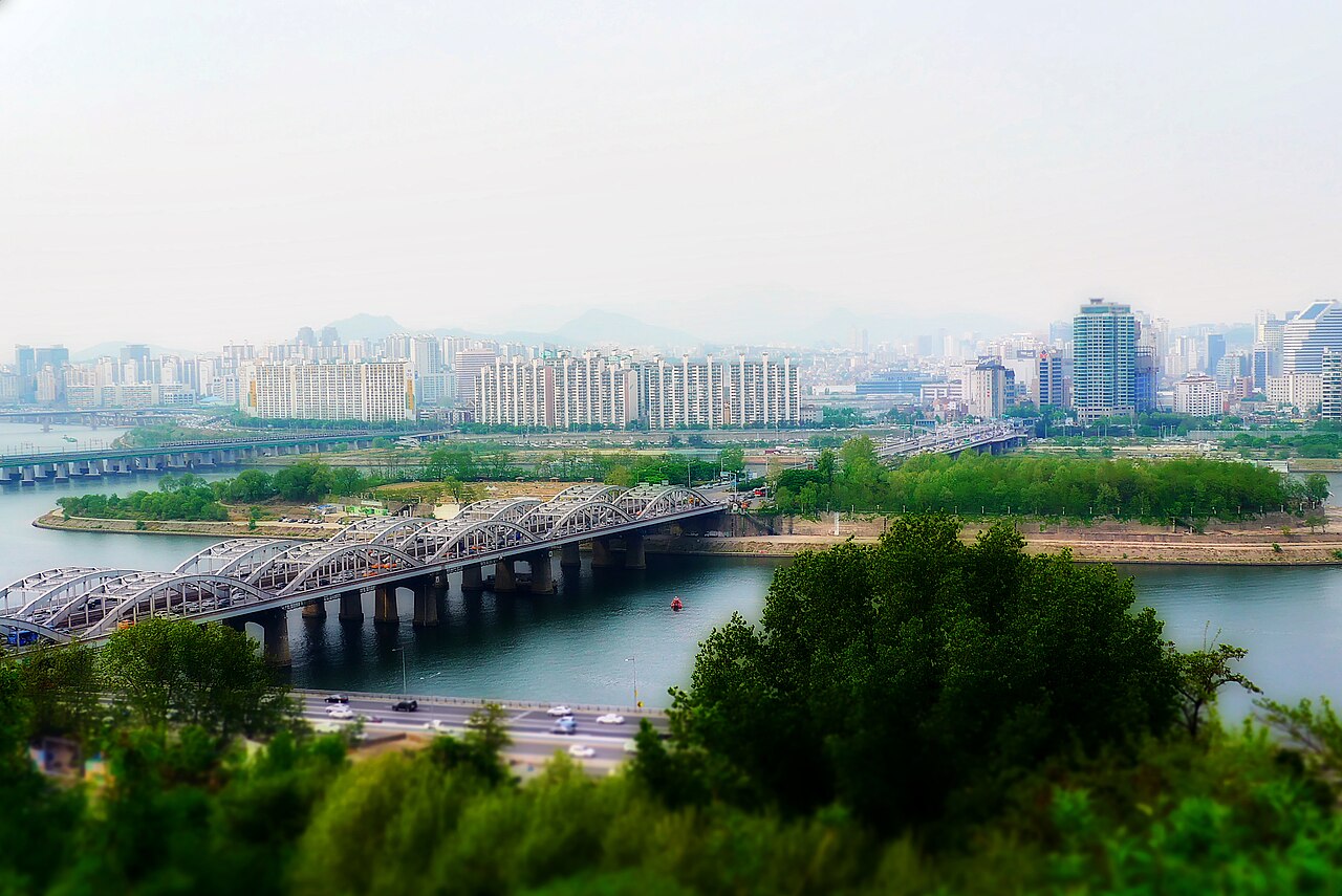 2014년에 촬영한 노들섬과 한강대교 전경 자료사진